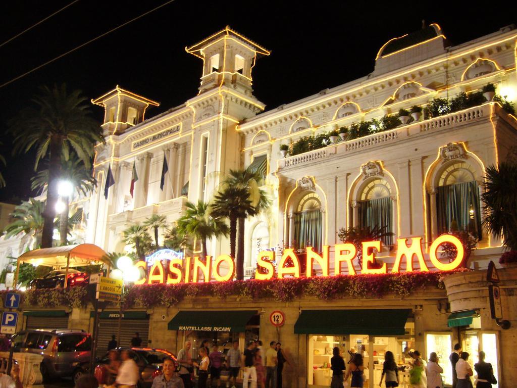 Affittacamere Selene Sanremo Exteriör bild
